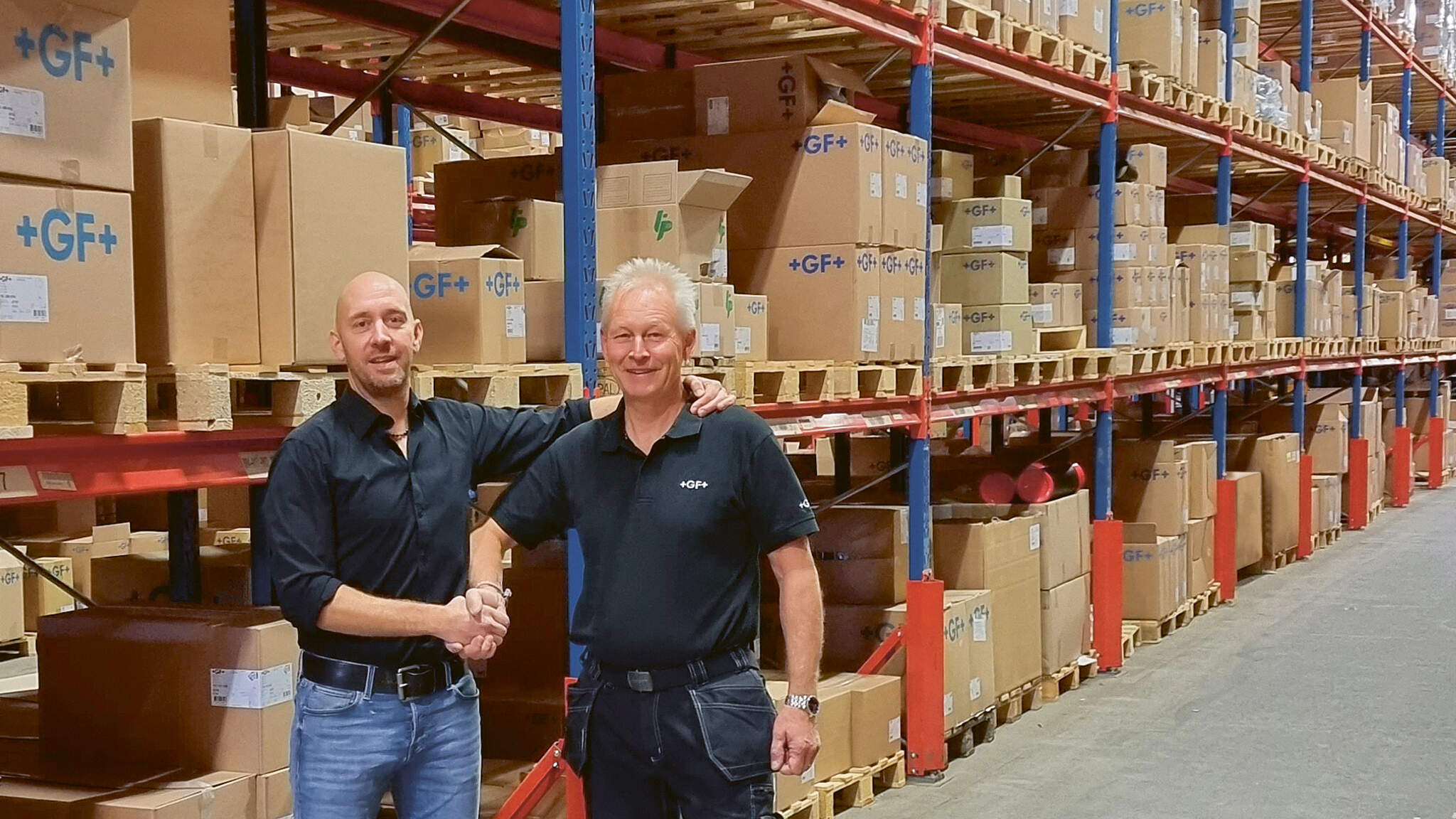 Team players: Fredrik R&aring;nge, Warehouse Manager at Dachser in J&ouml;nk&ouml;ping (left) and Thomas Hammarback, DC Manager at GF Piping Systems.